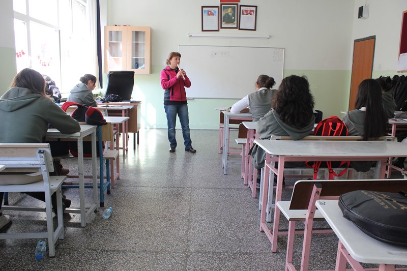 Sendikamızın "Özgür Giyim" Kararına Uyan Kamu Görevlisinin Disiplin Cezası ile Cezalandırılmayacağına İlişkin Karar