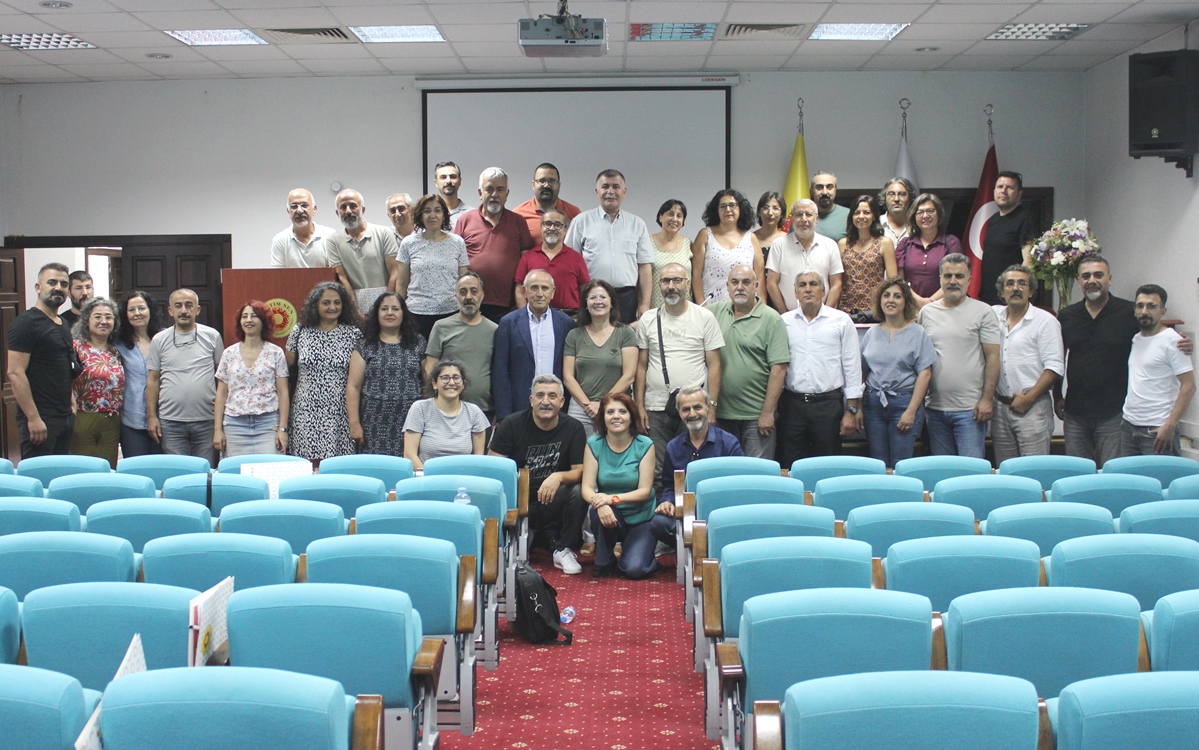 Eğitim Sen'den “KHK İhraçları ve Eğitim Sen Mücadelesi Çalıştayı"