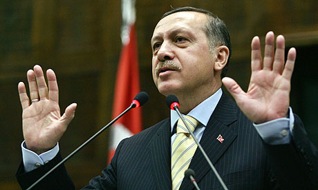 Başbakan Erdoğan Kışkırtıcı ve Suçlayıcı Açıklamalar Yapmaktan Vazgeçmelidir!