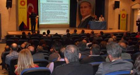 İzmir’de AKP Döneminde Eğitimde ve Yükseköğretimde Dönüşüm Tartışıldı!