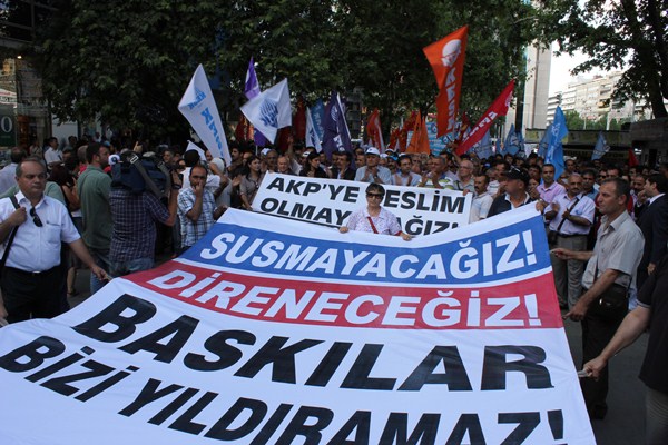 Mersin’de Gözaltına Alınan KESK’liler Derhal Serbest Bırakılsın!