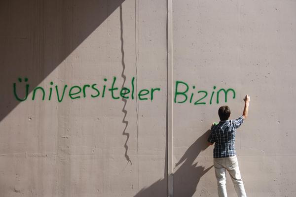 Üniversiteler Baskı ve Gözaltılarla Yeniden Şekilleniyor!