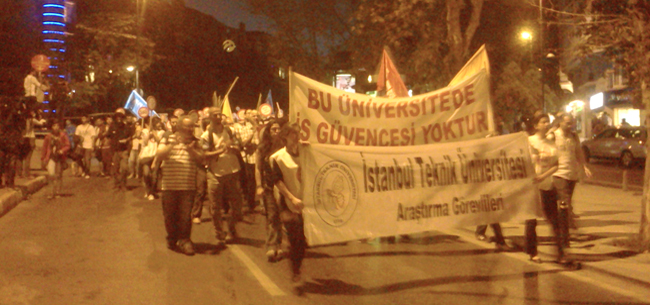 "YÖK Gitsin Biz Kalıyoruz!"