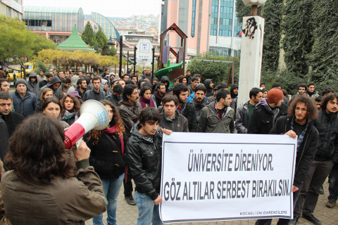 AKP Elini Öğrencilerden Çek!