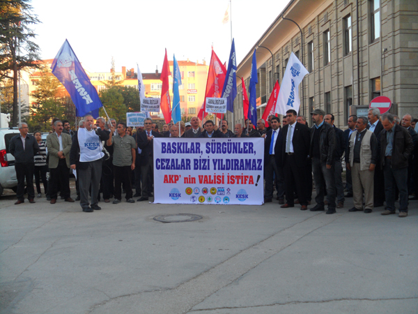 Eskişehir KESK Şubeler Platformu: Vali İstifa!