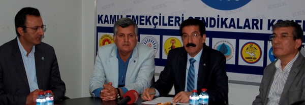 Kamu Emekçilerinin Geleceklerini Pazarlık Konusu Ettirmeyiz!
