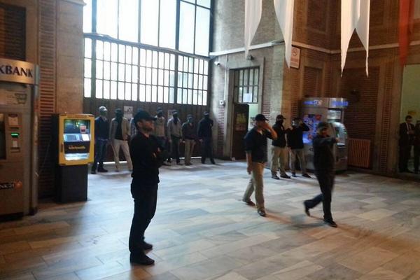 AKP Destekli IŞİD Yanlıları İstanbul Üniversitesi’nde!