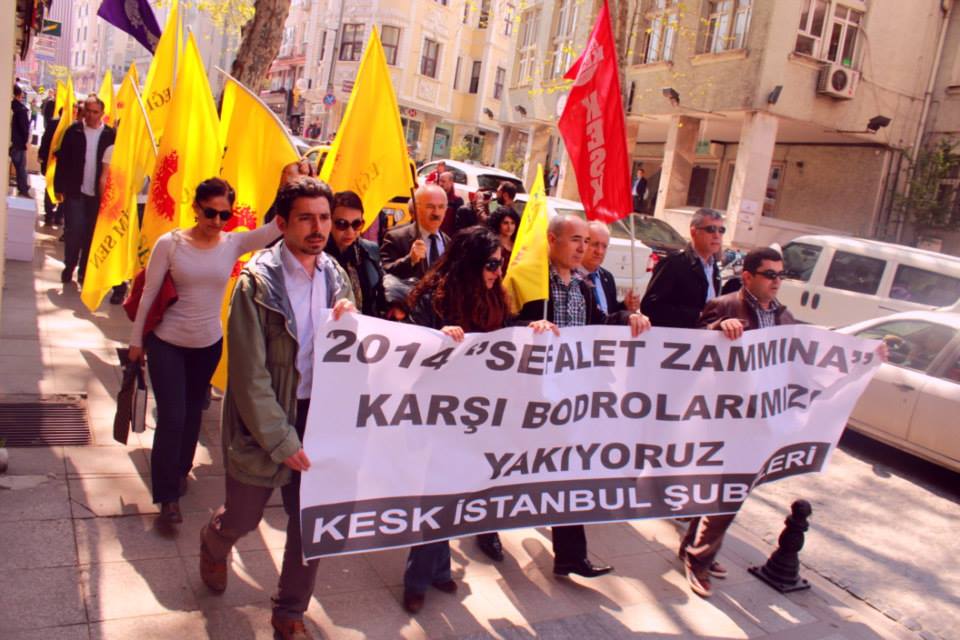 AKP Hükümetinin Kaşık ile Verdiklerini Kepçe ile Almasına, Bizleri Her Yıl Sefalet Ücretine Mahkûm Etmesine Karşı Bordrolarımızı Yakıyoruz!
