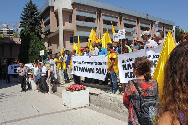 Eğitimde Bütün Kapılar Kaosa Açılıyor!