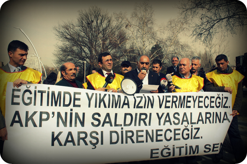 Kamu Kaynaklarını Özel Okullara Aktarma Girişimleri ve Eğitim Yöneticilerinin Tasfiye Planı ile Eğitim Sistemi Yeni Bir Kaosun İçine İtiliyor!