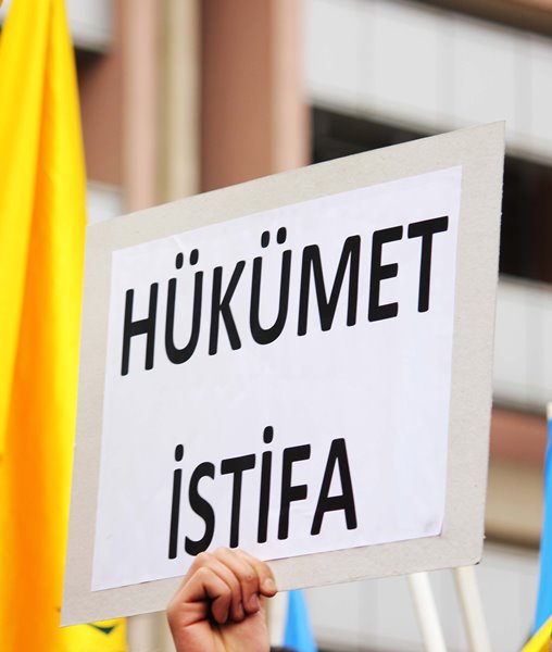 Yolsuzluk ve Rüşvet Açıklamasına Diyarbakır’da Gözaltı!