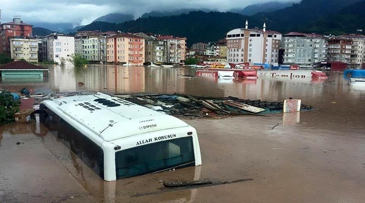 Hopa’da Yaşanan Doğal Felaketin Sorumluları Bellidir!