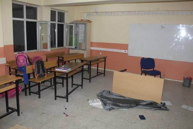 Van'da Okula Gaz Bombalı Saldırı!