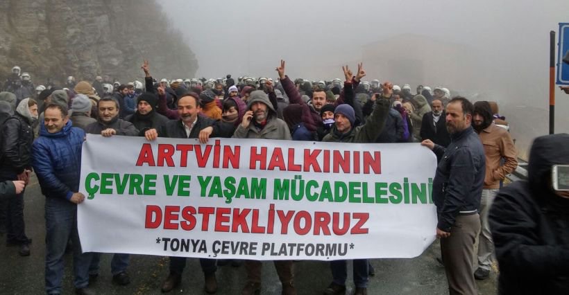 Artvin Yürüyüşüne Polis Saldırdı