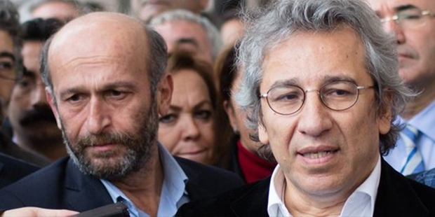 Basın Özgürlüğüne, Yaşam Hakkına Kastedenleri Tanıyoruz! Can Dündar ve Erdem Gül’ün Yanındayız!
