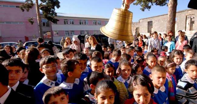 Okullara da Cuma Namazı Ayarı