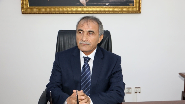 Valiye Değil Eleştirenlere Ceza