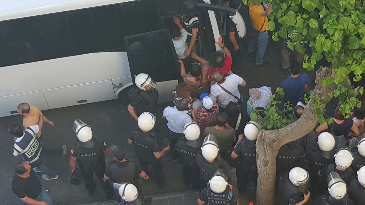 Diyarbakır'da Destek Eylemine Gözaltı