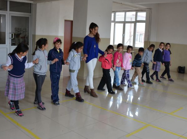 Halk Eğitim Merkezleri Çeşitli Cemaat Vakıflarının Etkinlik Alanı Değildir!