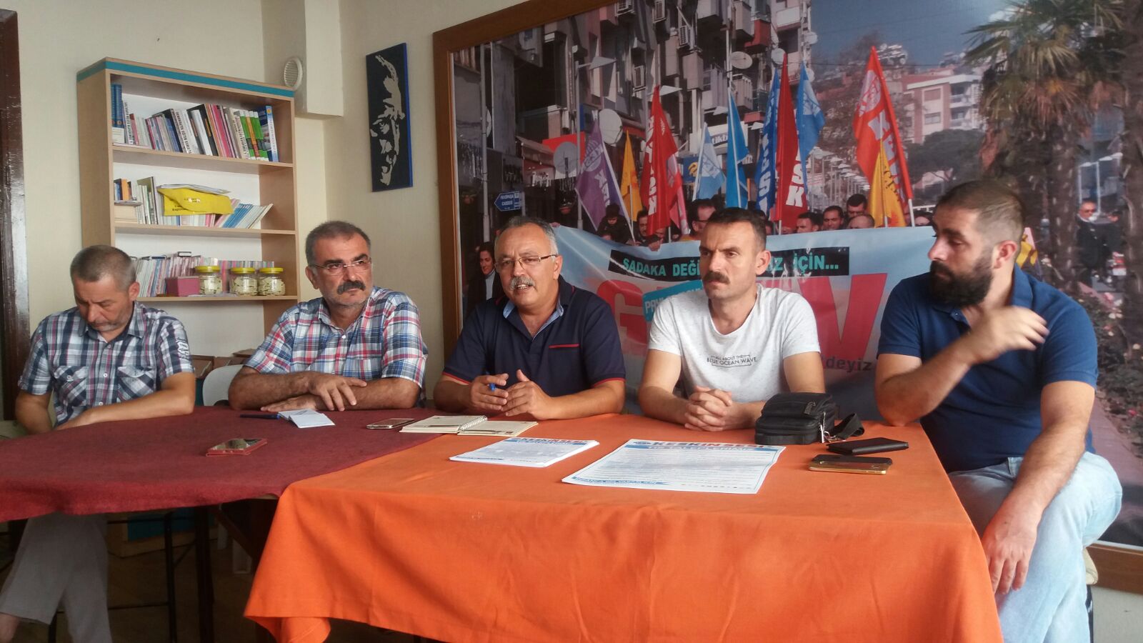 İzmir 1 Nolu Şube Yürütme Kurulu Üyeleri İle Eğitim Sen Genel Yükseköğretim ve Eğitim Sekreteri Özgür Bozdoğan'ın Katılımıyla Örgütlenme Ziyaretlerinde Bulunduk