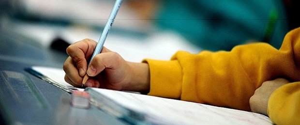 Yeni Müfredatın Pilot Uygulama Yapılmadan, Bilimsel Açıdan Yeterince İncelenmeden Uygulanması Sakıncalıdır!