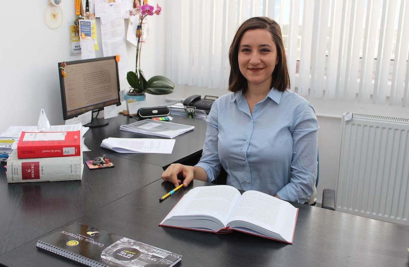 Ceren Damar Şenel’in Katledilmesini Kınıyor, Tüm Bilim Emekçilerine Başsağlığı Diliyoruz!