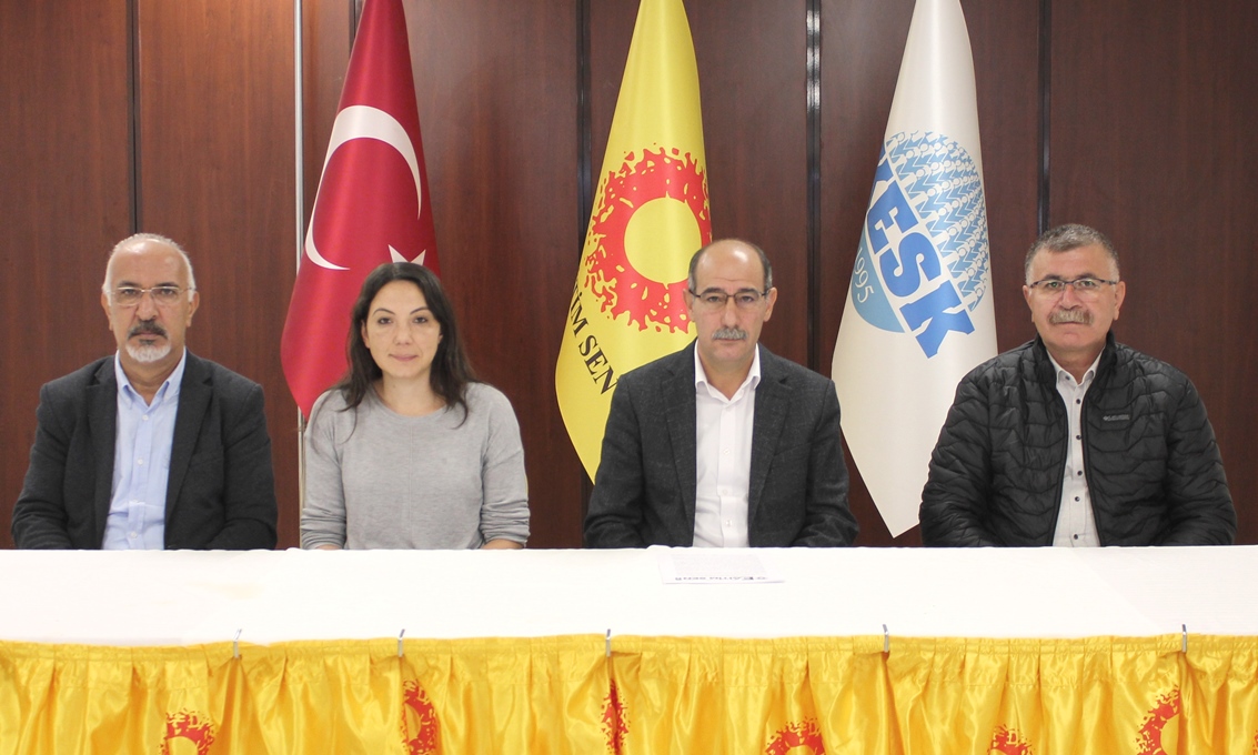 Öğretmenler ÖMK’nin İptal Edilmesini Bekliyor! Anayasa Mahkemesi'ni Öğretmenlerin Sesini Duymaya Çağırıyoruz!