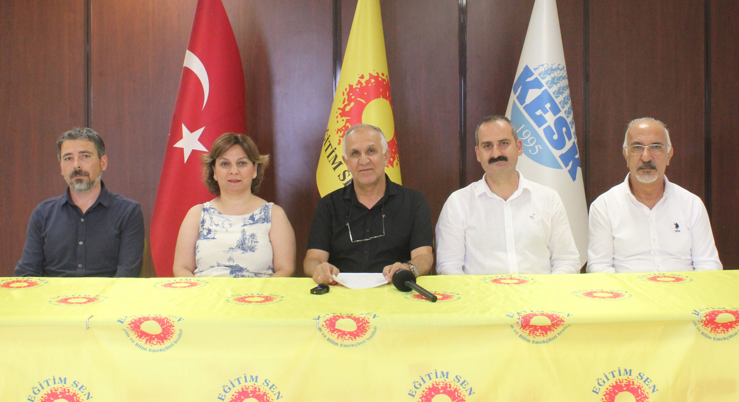 Öğretmenlik Mesleği ve Millî Eğitim Akademisi Kanunu Taslağı Üzerine