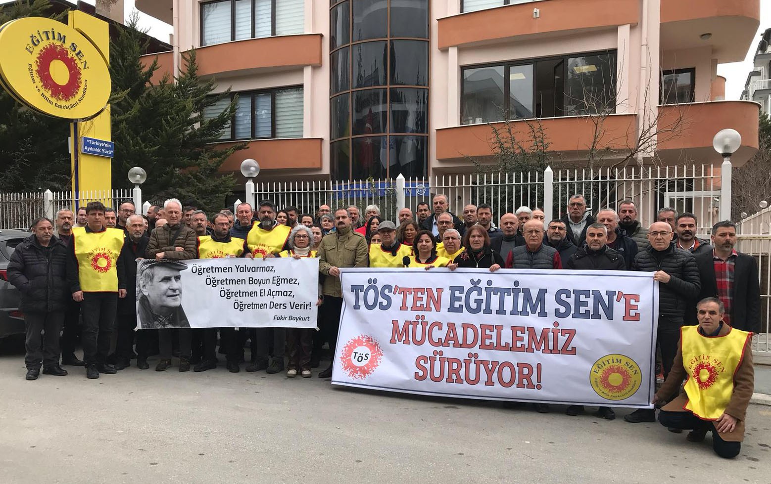 Milli Eğitim Bakanlığı’nı Uyarıyoruz! Sendikal Haklarımıza Saldırmaktan Vazgeçin!